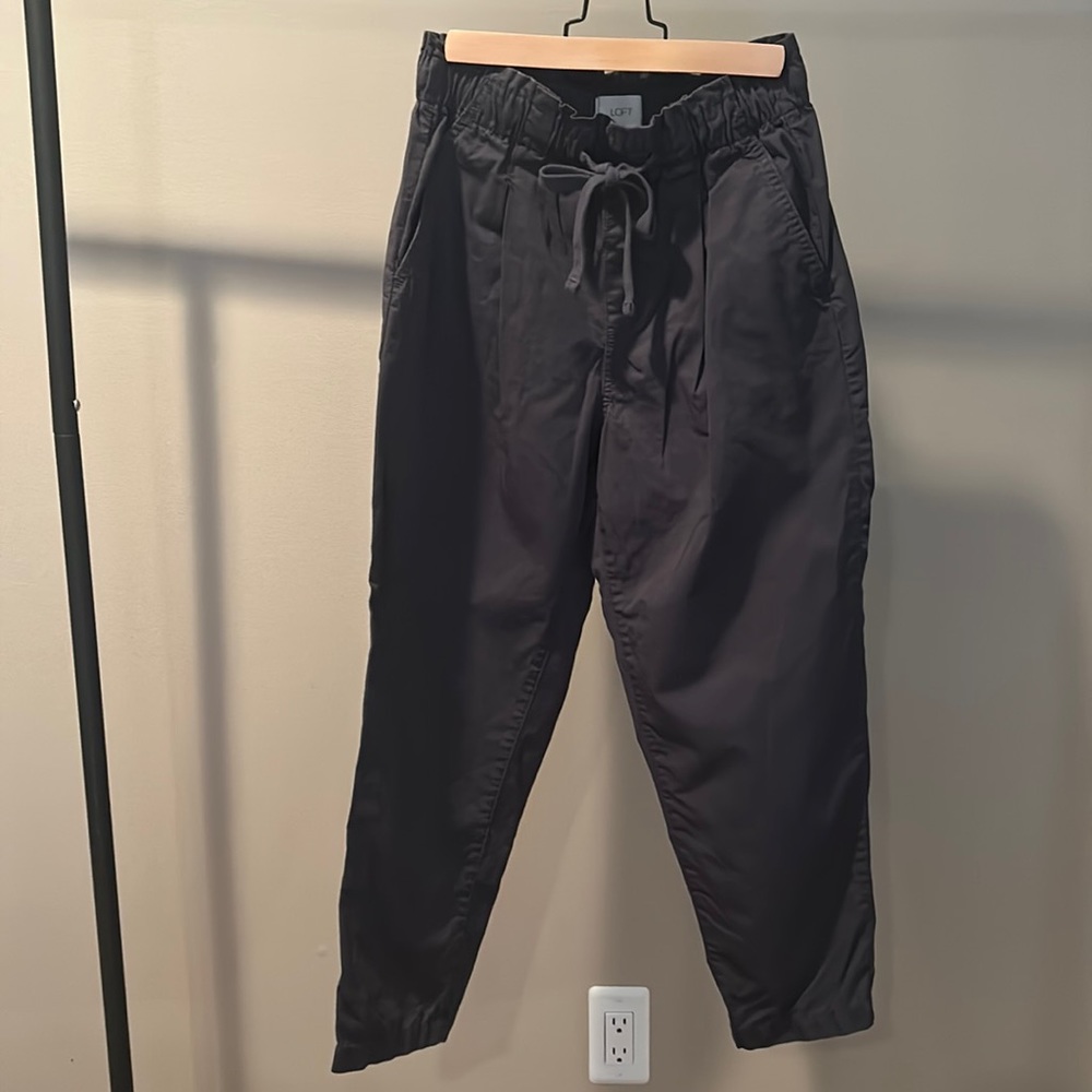 LOFT petite jogger chinos